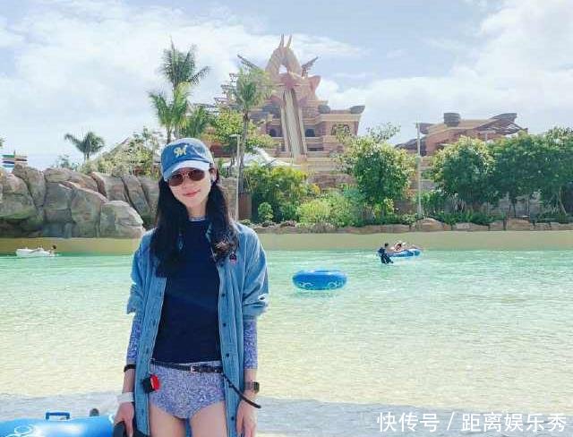 韩雪微博晒泳衣照,被粉丝大呼露太多,并亲自为