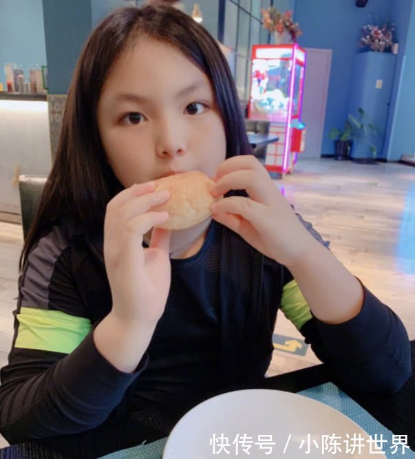 越胖越美 t01ba1e8cb45d9e6b57.jpg