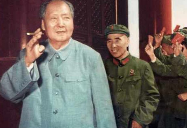 毛主席没有火化,保存水晶棺的原因?