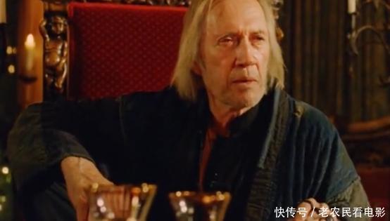 这部外国电影,男主学了中国功夫进入牢房,地位