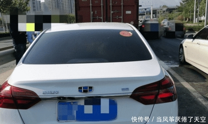 吉利追尾铃木雨燕,车主:车都快成“单厢”了,安全气囊还不爆? mg官方网址