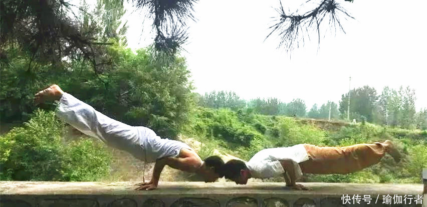 瑜伽教练培训哪家好?瑜伽大师教你选择专业的