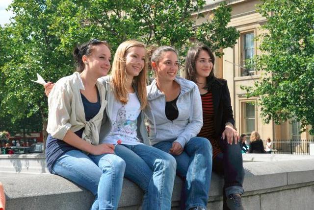 哥斯达黎加青年:若不想被中国人视为粗鲁的老