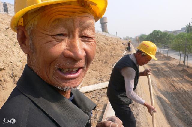 2018劳动法最新规定:单位辞退劳动者补偿标准