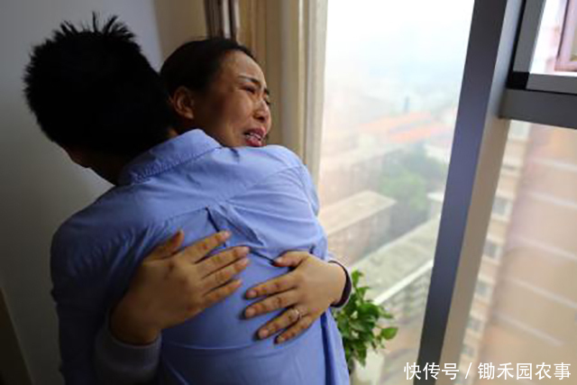 农民大学生深陷“校园贷”,母亲赔上了宅基地还款21万依然不够! 贷款 第4张-贝它财经 农民大学生深陷“校园贷”,母亲赔上了宅基地还款21万依然不够! 贷款 第4张