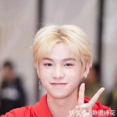 明星也会受委屈范丞丞被关麦,胡歌被丢在机场