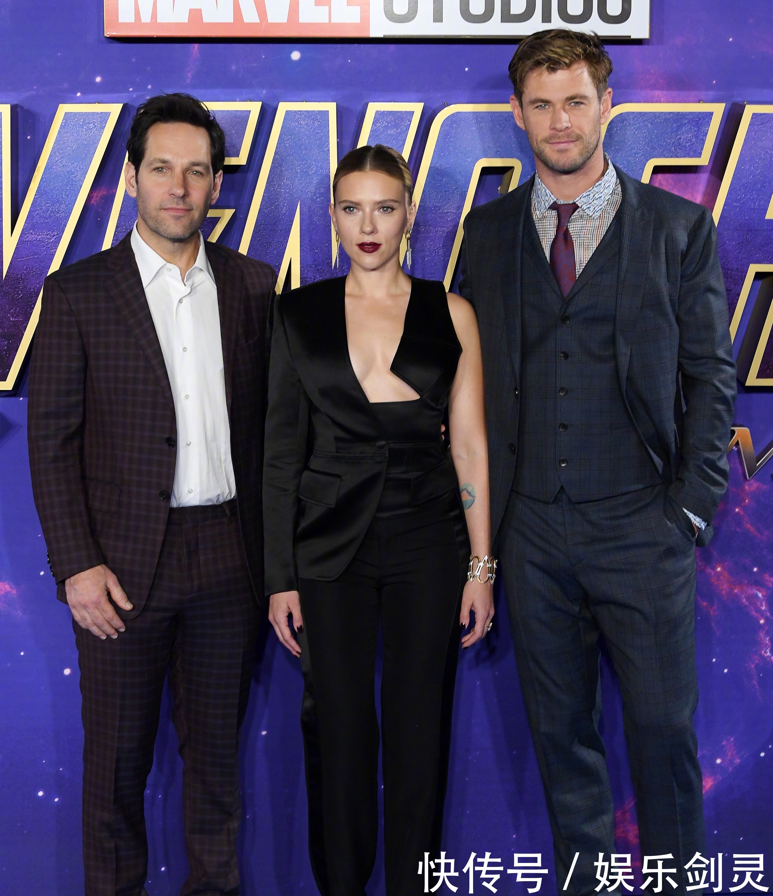 复联4英国见面会,黑寡妇一头金发气质冷艳,上