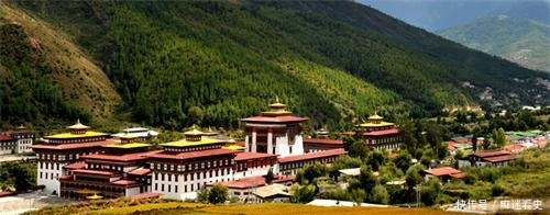 此国家依然沿用清朝的国旗,却始终不和中国建