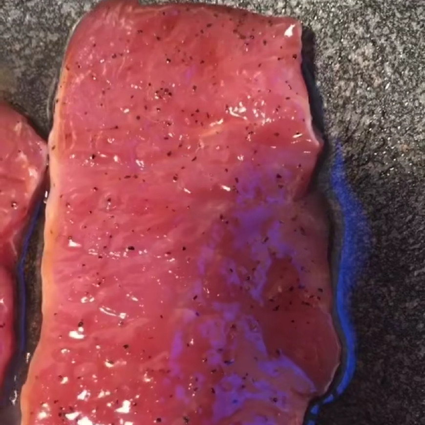 它是我读书时必点的午餐,份量大、价格便宜,美味又很营养