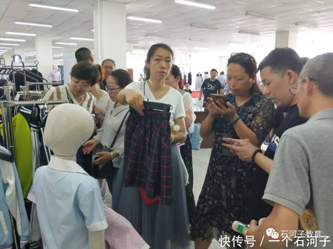 石河子率先在补贴实现兵团同享工装校服师生文初中真语图片