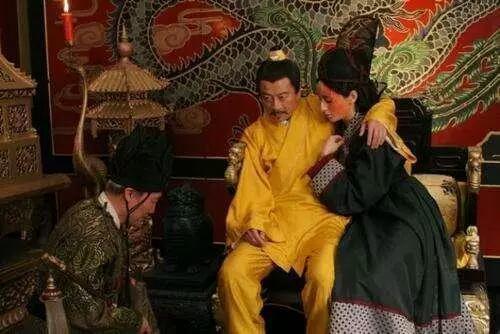 被人骂昏君400年,三十年不上早朝,打开陵墓后,众人哑口无言!