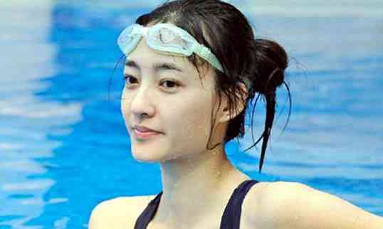 王丽坤首次承认:苦等他八年,他却和别的女人闪