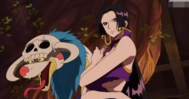 盘点海贼王中福利变身场景,女帝走光了,蕾玖的