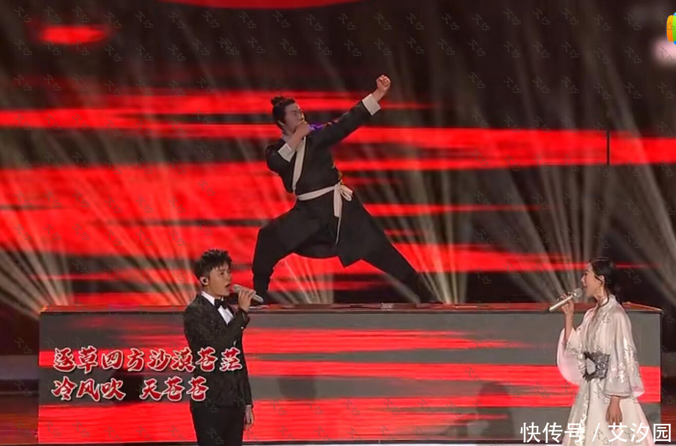 生态娱乐的回归 !从温情、回忆杀的跨年晚会开