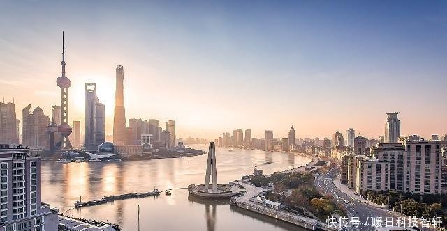 中国五大城市上海GDP最高、深圳人均收入最