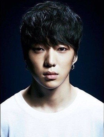  姜胜允 家庭背景_姜胜允_ 姜胜允郑秀晶 _姜胜允