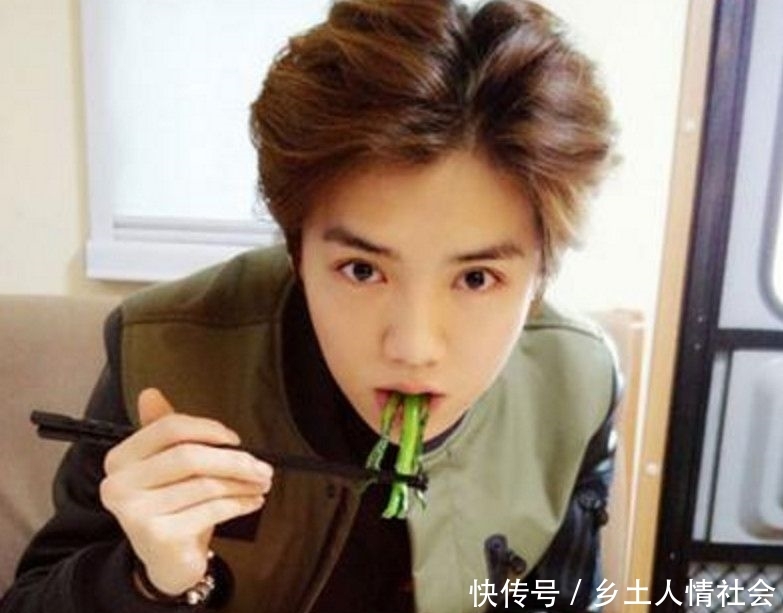 鹿晗自降身价演网剧男二很意外?关晓彤现身说