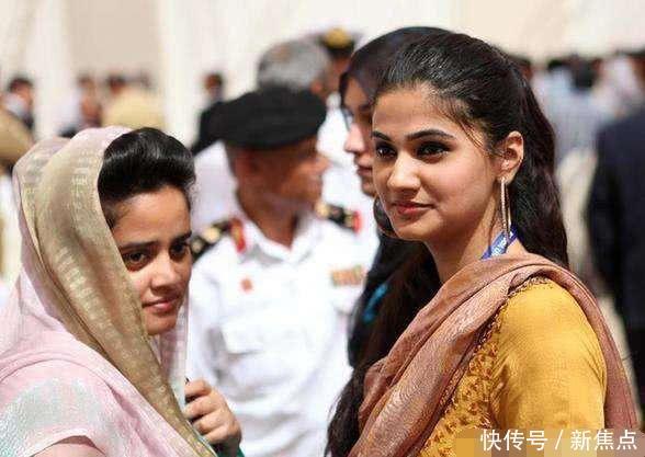 美不胜收，巴基斯坦美女边境邀请中国男士开怀畅饮