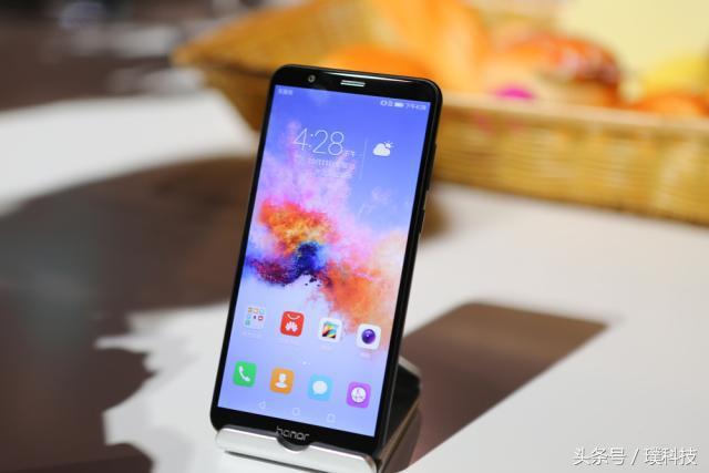 好用便宜的手机有哪些 t01cdce613d6a0ae0d5.jpg?size=640x427