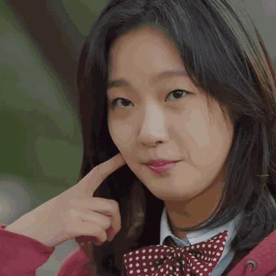 19岁少女撩千年鬼怪一条鱼泡到李敏镐 现在流行韩剧女主主动追爱？
