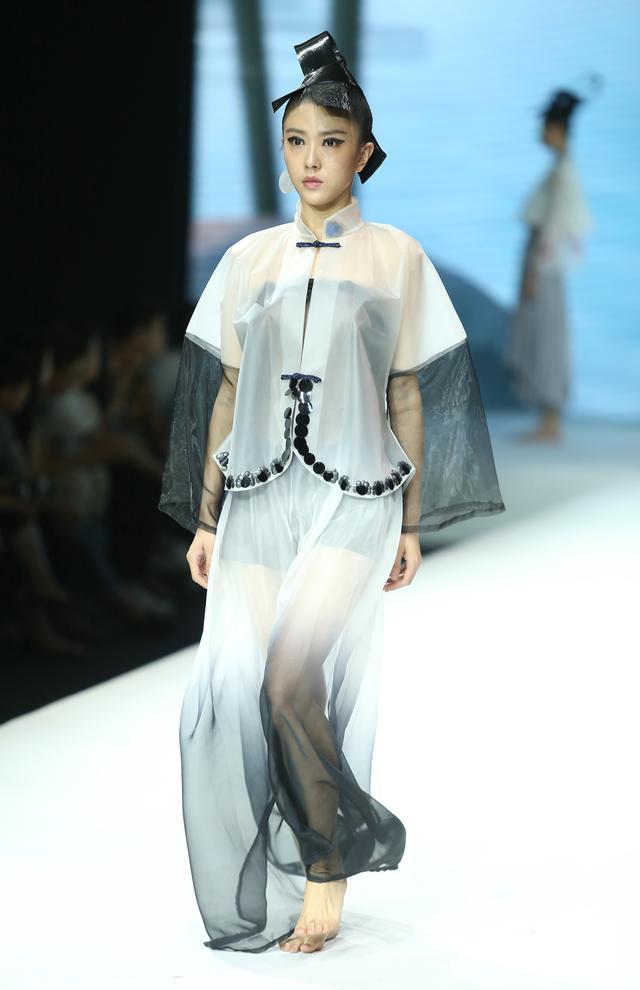 2017中国国际大学生时装周举行 北京联合大学