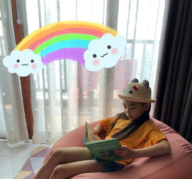 蔡少芬带女儿参加亲子节目备受关注, 蒋欣都忍