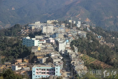 阿扎河乡政府驻地全貌