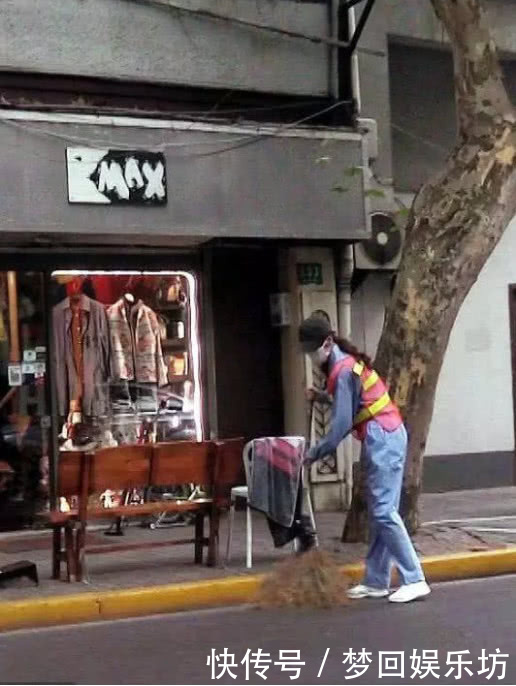 傻白甜唐嫣变身街头清洁工,没有一个人认出来