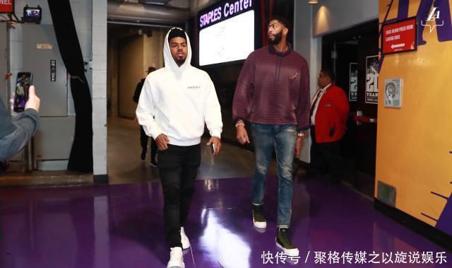 詹姆斯加盟湖人夺冠