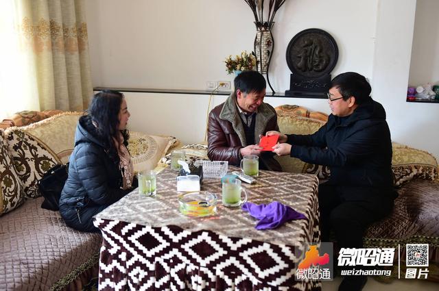 昭通市委宣传部到永善县茂林镇慰问云岭楷模谭