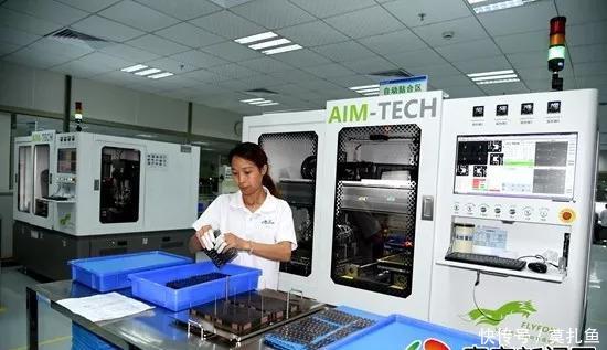 10部小米手机至少8部用上 龙南制造 _【快资讯