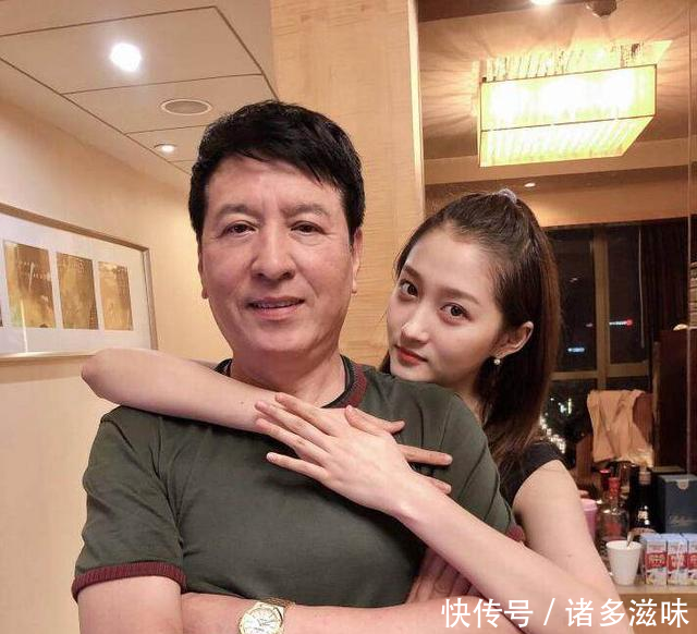 520鹿晗没有晒甜蜜,关少曾暗示女儿长大了!网