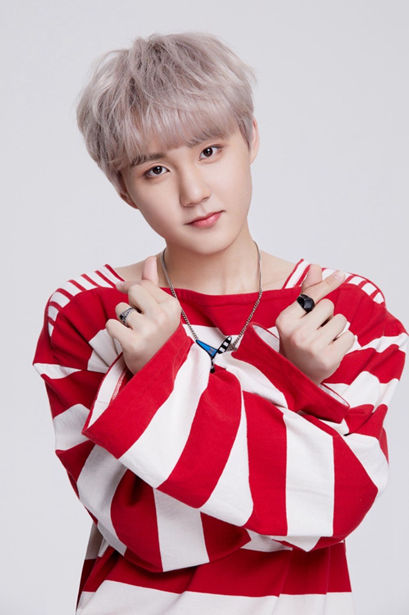 情话boy上线 李权哲微博粉丝破百万