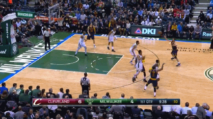 gif-三节打卡!三巨头49 17 18率队轻取雄鹿
