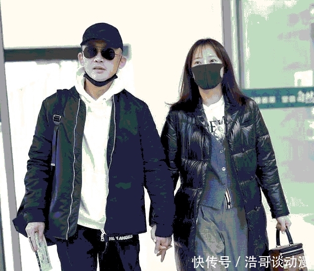 聂远携妻现身机场, 阔腿裤搭配羽绒服, 网友: 正