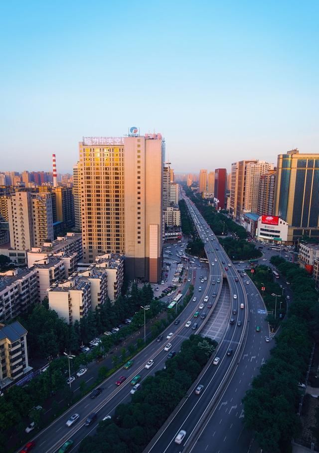 西安限行时间,西安限行尾号,西安尾号限行违规