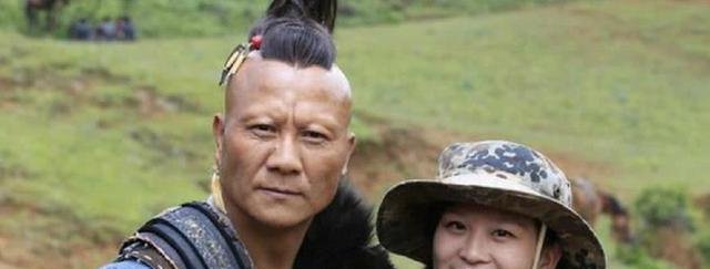 李连杰曾劝吴京夹尾巴做人,计春华的去世,却被