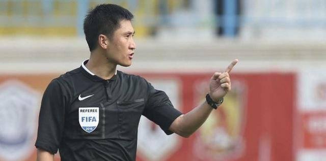 中超著名裁判马宁,执法很严厉,但他真不是个好