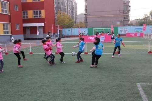 【石家庄市雷锋小学】追梦女孩足球节 激情点