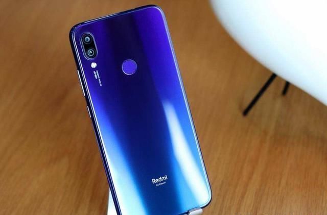 OPPO Reno标准版入网,配置和红米手机差不多