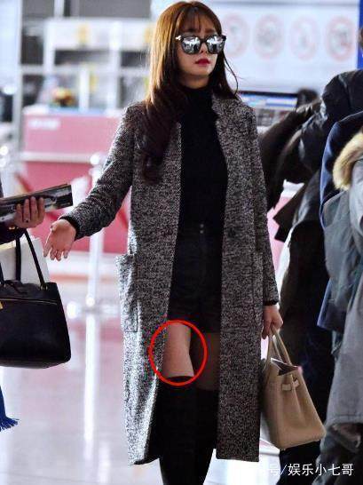 沈梦辰大腿P歪却不给妈妈修图被骂惨,不开滤镜