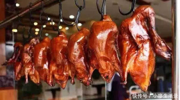 街上卖19元一只的鸭子,为什么这么便宜?看完你还敢买吗?