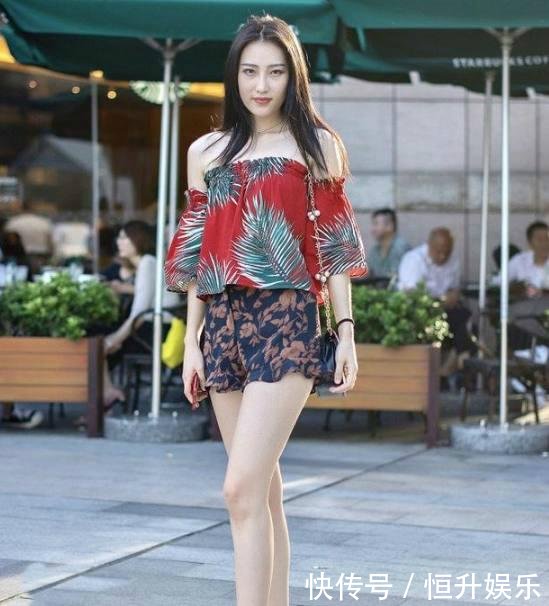 街拍知性女神,精心搭配,真是端庄a知性美女范十纹身美女图片胸部图片