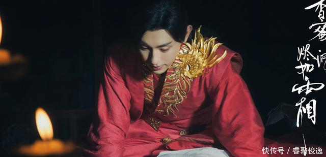 杨幂新剧来袭,邓伦剧中狂撩幂幂,各种花式秀恩