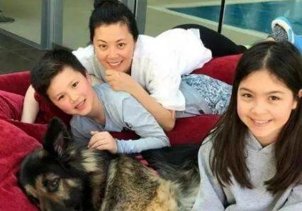 曾是央视学历最高主持人,嫁外国人后改国籍,今