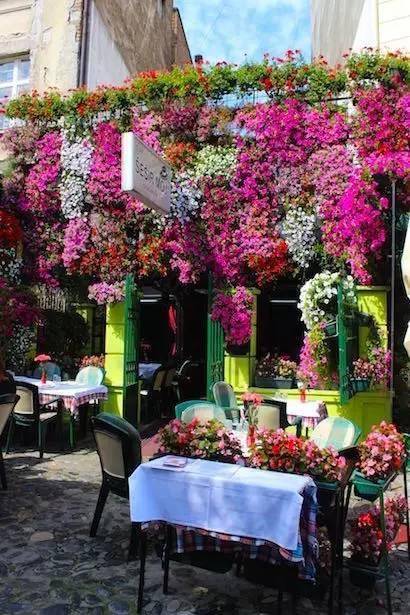 欧洲首个对中国免签的国家，消费水平低，美女众多