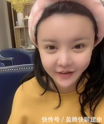 韩安冉直播呼叫小猪先生遭拒,谁注意到她的表