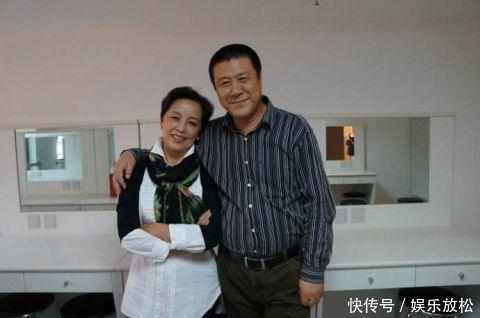 6岁就开始出道拍戏,初中毕业分配去当车工,丈