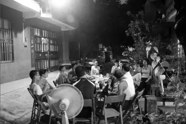 究竟是社会变了,还是人变了?