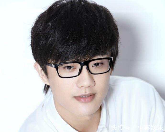 他曾霸占了90后的整个青春, 是薛之谦的上司, 如今却变成了这样